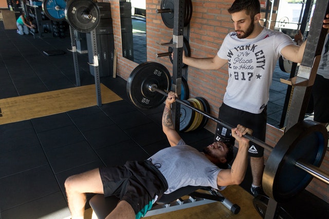 Qual è la differenza tra personal trainer e preparatore fisico